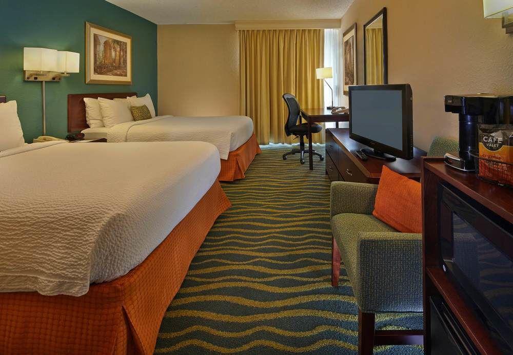 Fairfield Inn And Suites By Marriott Palm Beach Eksteriør bilde