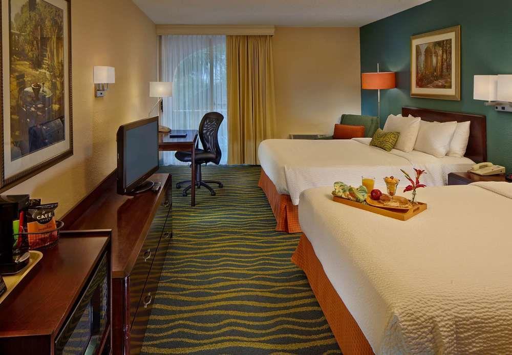 Fairfield Inn And Suites By Marriott Palm Beach Eksteriør bilde
