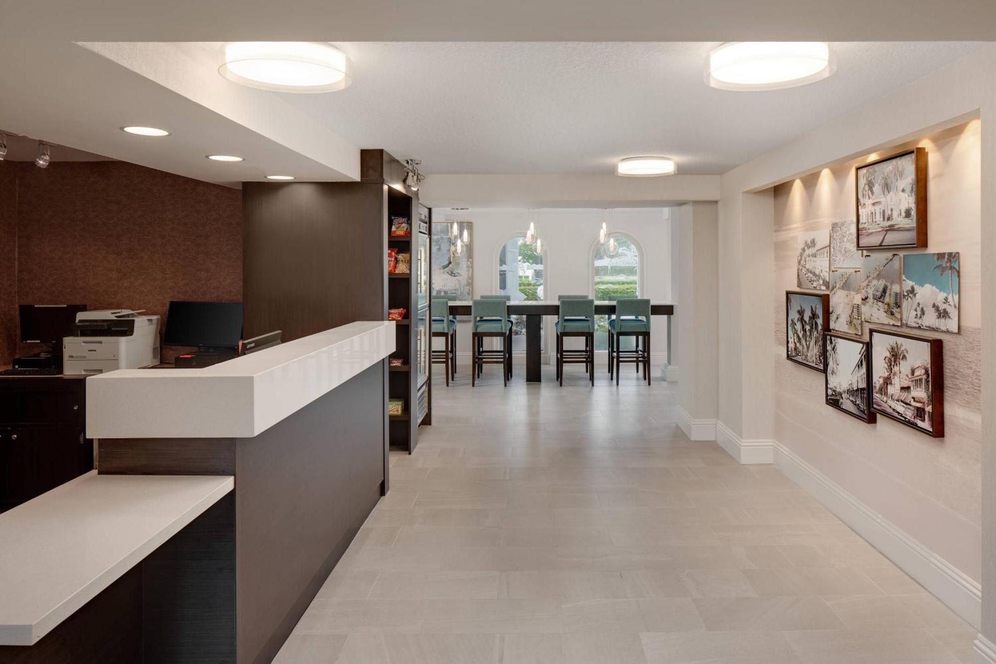 Fairfield Inn And Suites By Marriott Palm Beach Eksteriør bilde